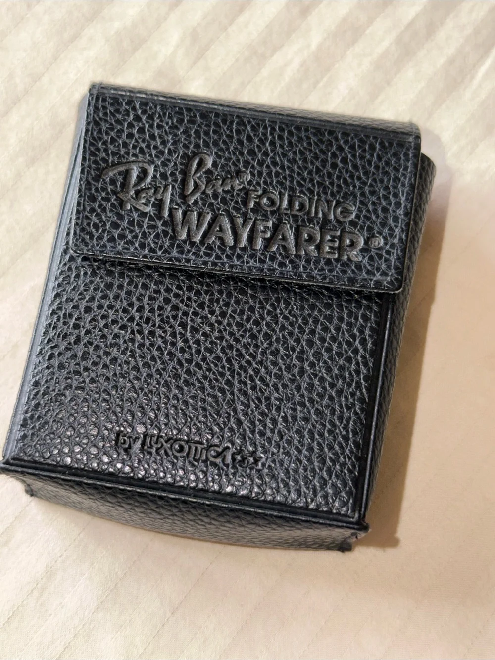 Ray-Ban Folding Wayfarer Sunglasses in Black With Carrying Case